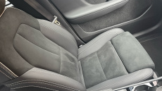 Volvo XC40 2.0 B3P Plus Dark 5dr Auto Petrol Estate